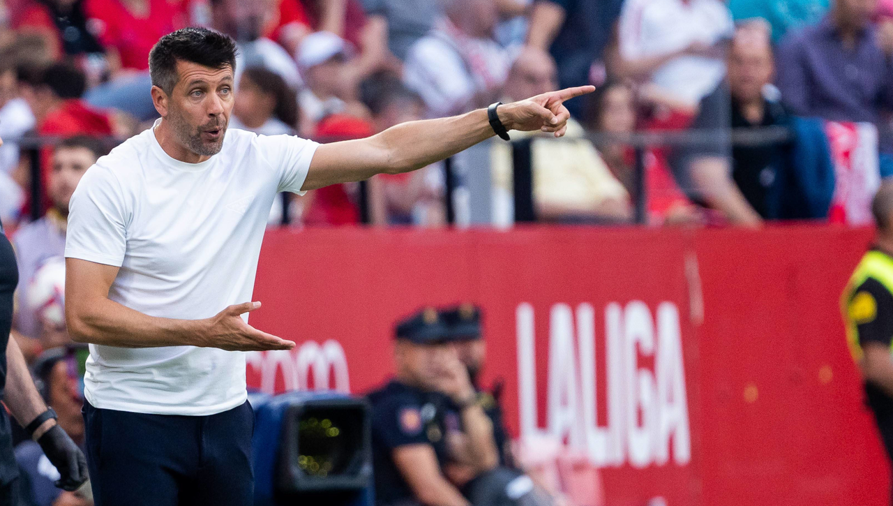 Pezzolano, claro sobre Raúl Moro