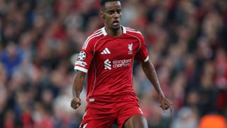 Isak, señalado con el Liverpool: "Poco profesional e ingenuo"