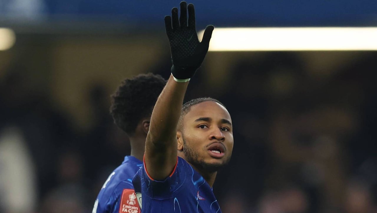 Nkunku negocia su salida y Maresca lo niega