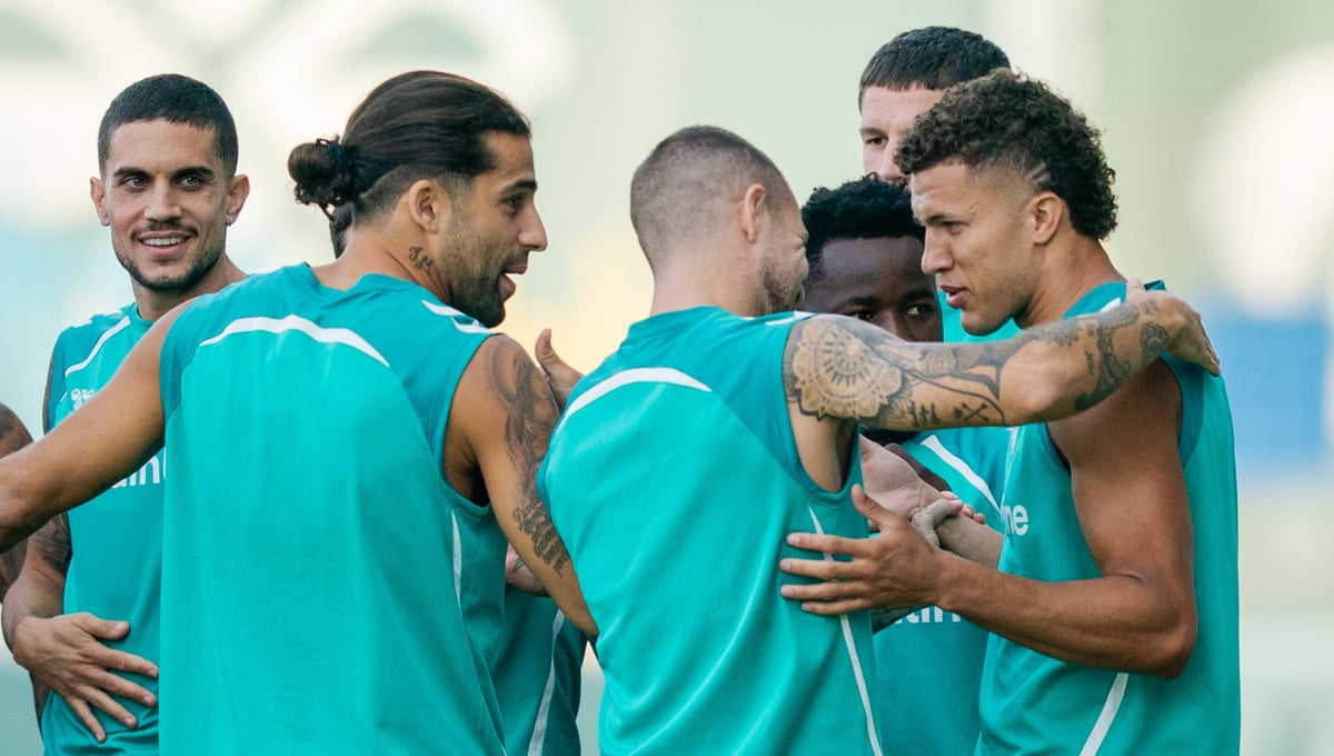 El penúltimo entrenamiento del Betis deja una noticia buena y dos malas