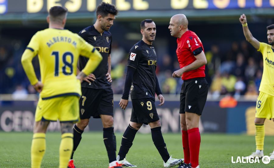 Villarreal 0-0 Cádiz: Un polémico penalti reparte puntos en La Cerámica