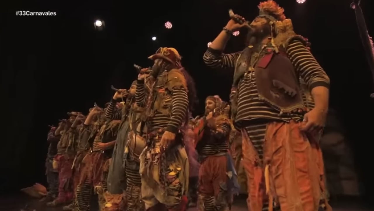 Martínez Ares lo vuelve a hacer: El fantástico pasodoble de 'La Ciudad Invisible' contra el maltrato 