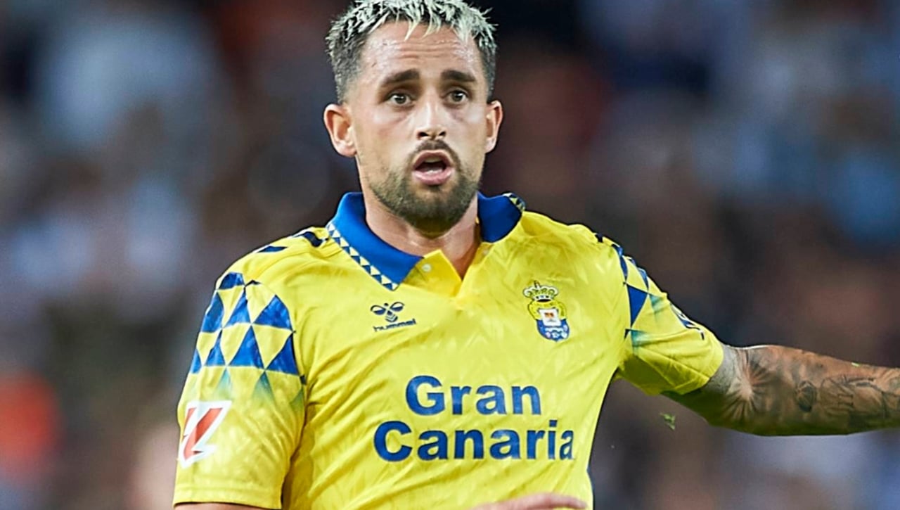 La lesión de Moleiro le abre las puertas del once a Januzaj en Las Palmas