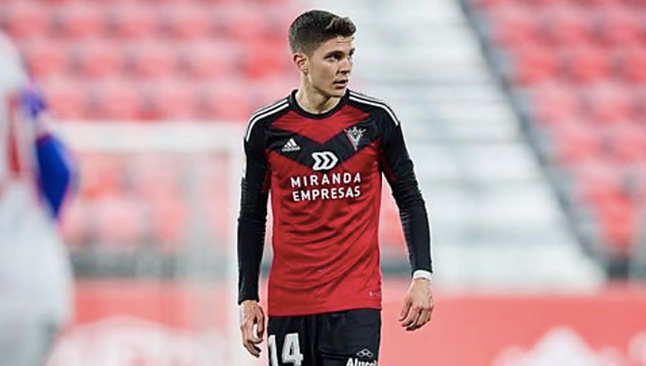 Huesca y Racing de Ferrol pelean por el mismo jugador