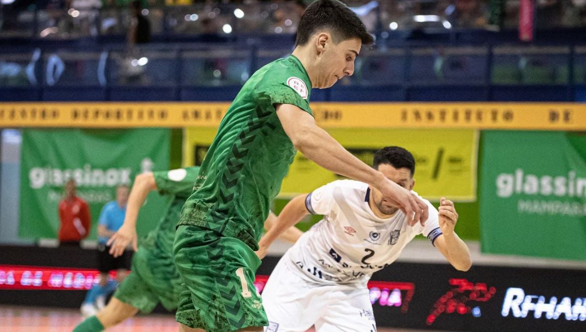 El Betis evita el descalabro, pero no el descenso (3-3)