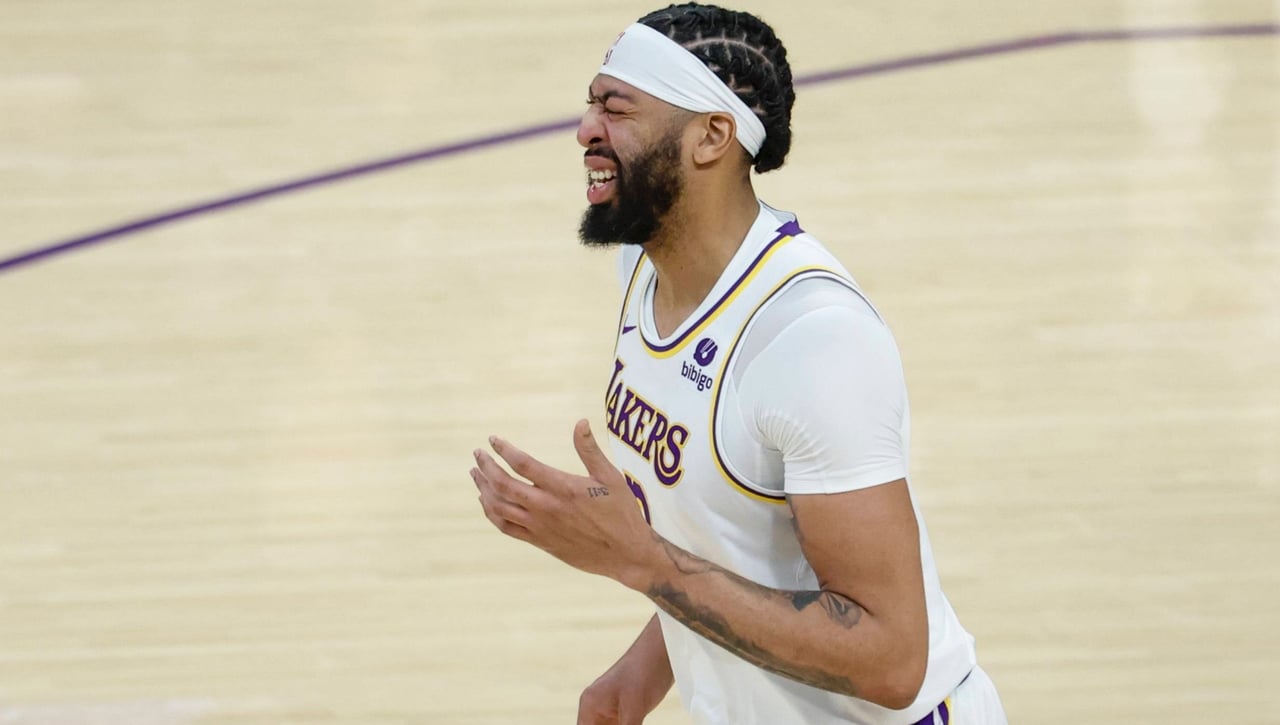 Los Lakers pierden a Anthony Davis