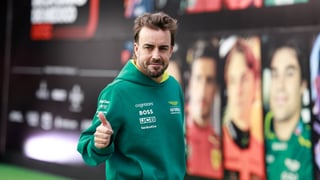 Fernando Alonso da un paso adelante en Aston Martin e iguala a Verstappen