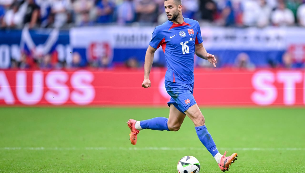 La alternativa del Atlético a Hancko 