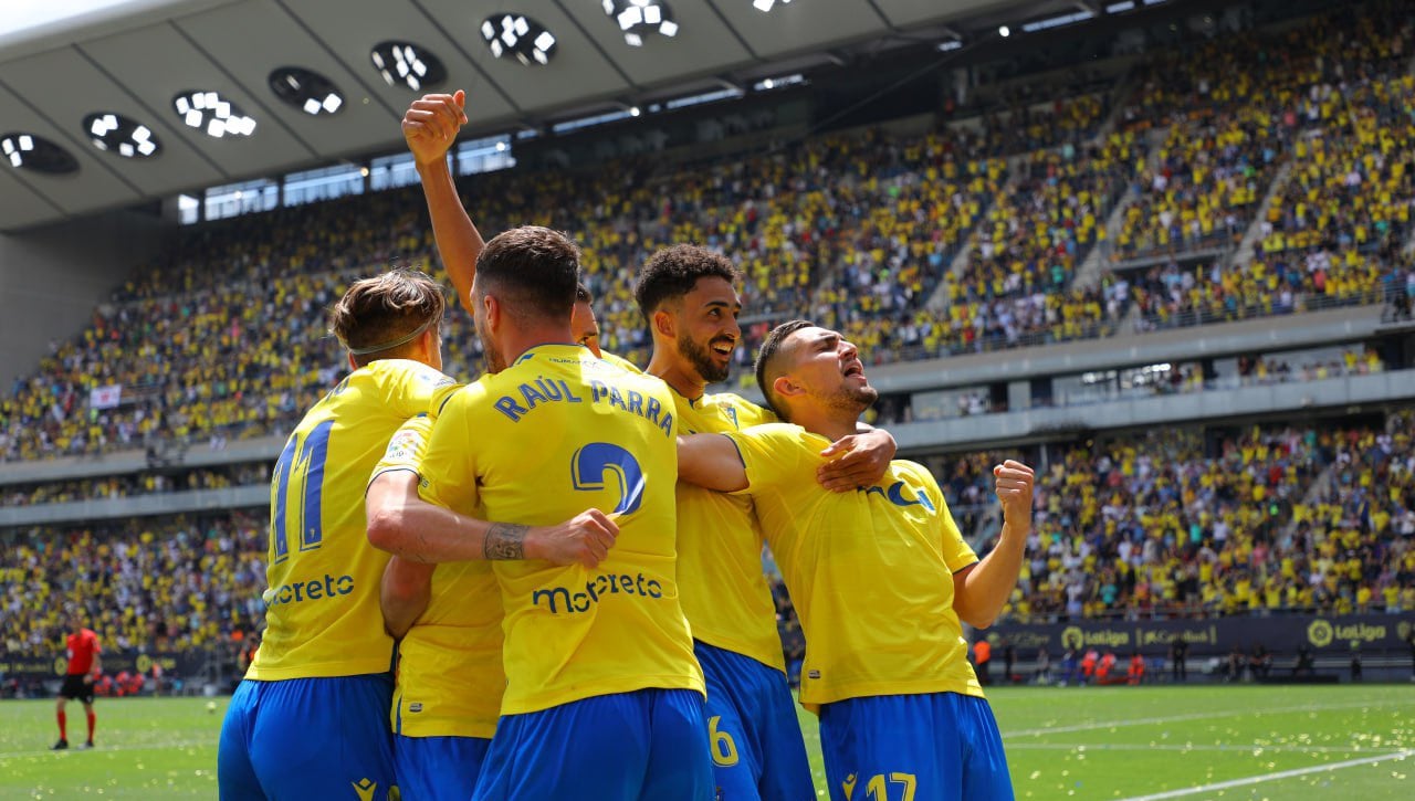 El Cádiz se enfrenta a una lluvia de sanciones