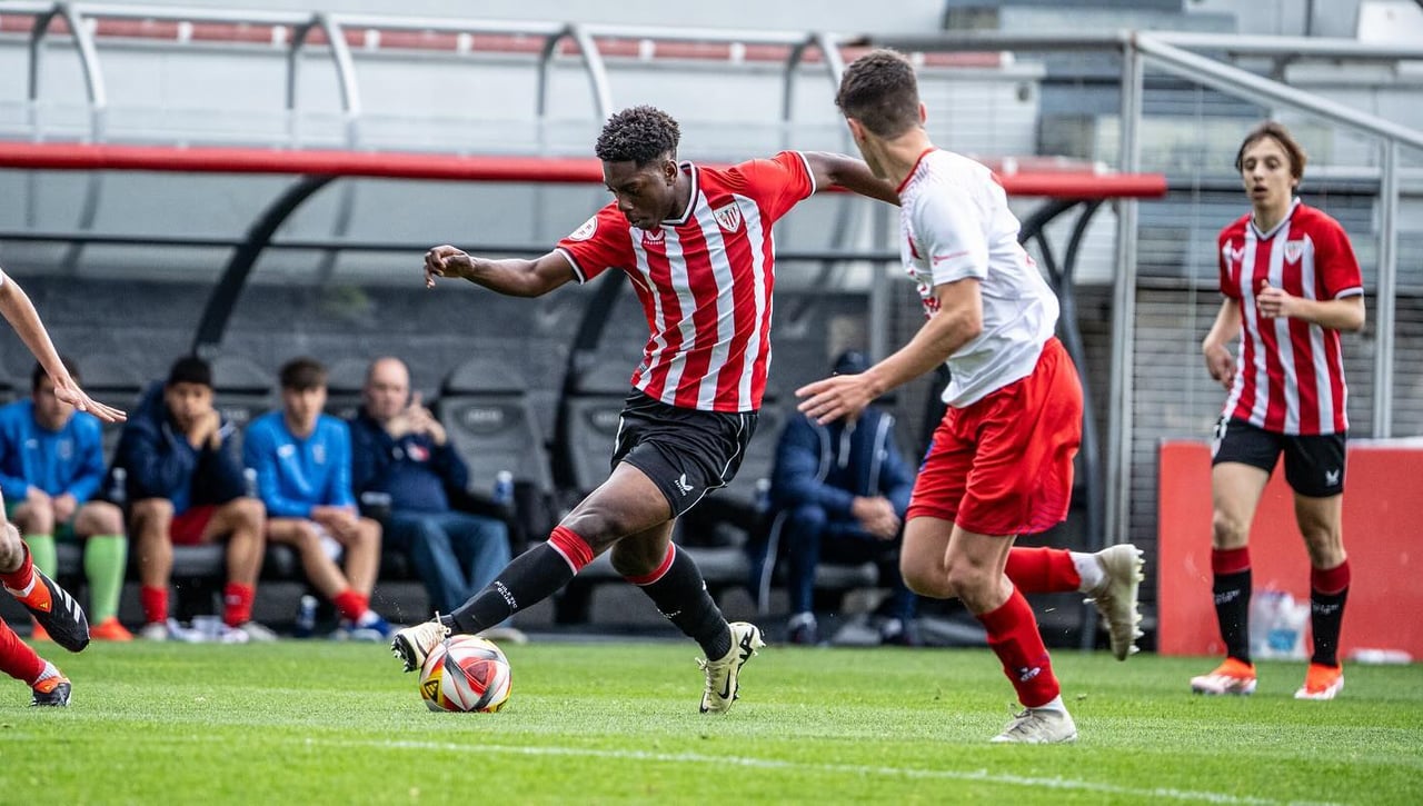 Igor Oyono, un cohete imparable que destroza todos los techos 