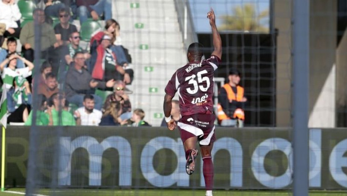 Pendientes de Kofane