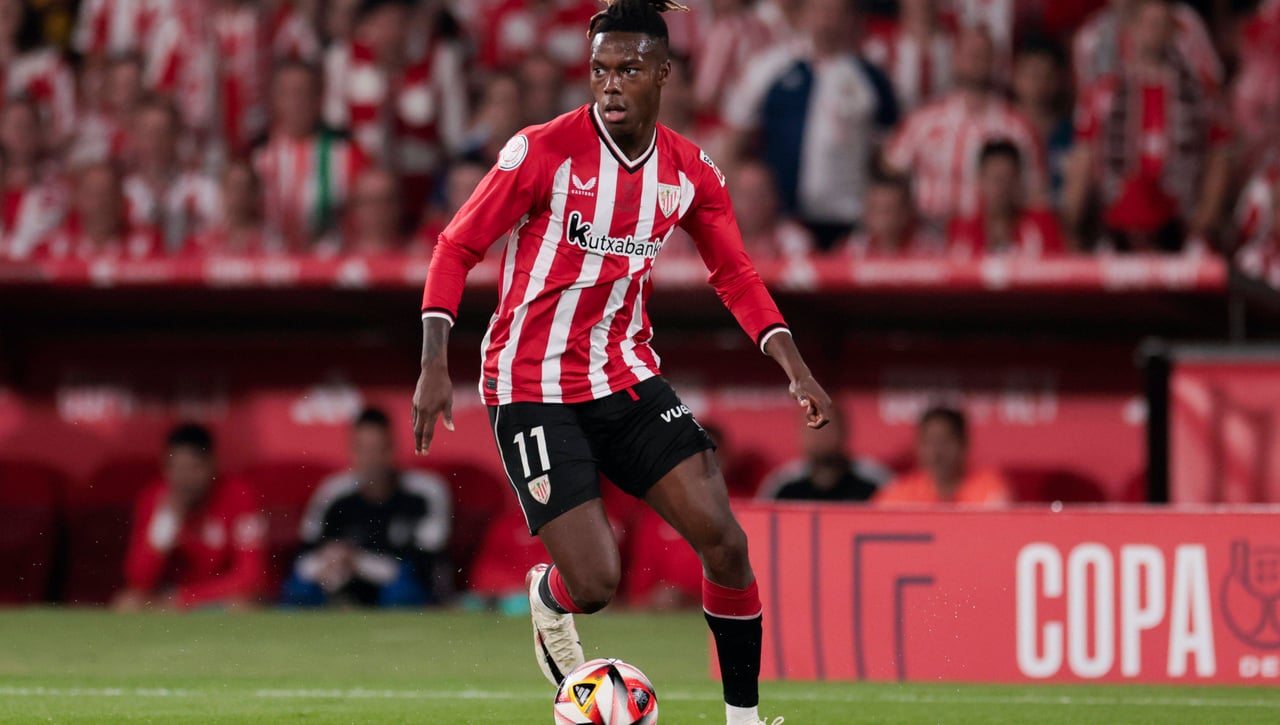 Nico Williams, entre dos aguas 