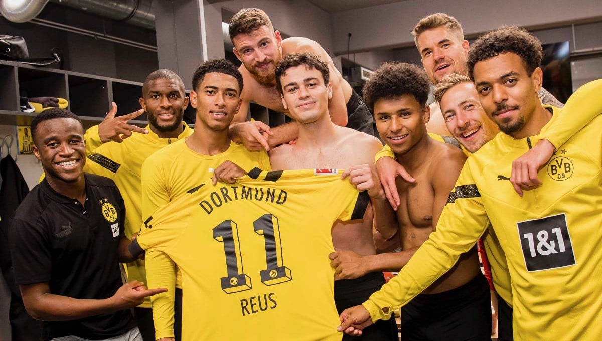 Marco Reus se retira en camilla y podría perderse el partido ante el Sevilla y el Mundial