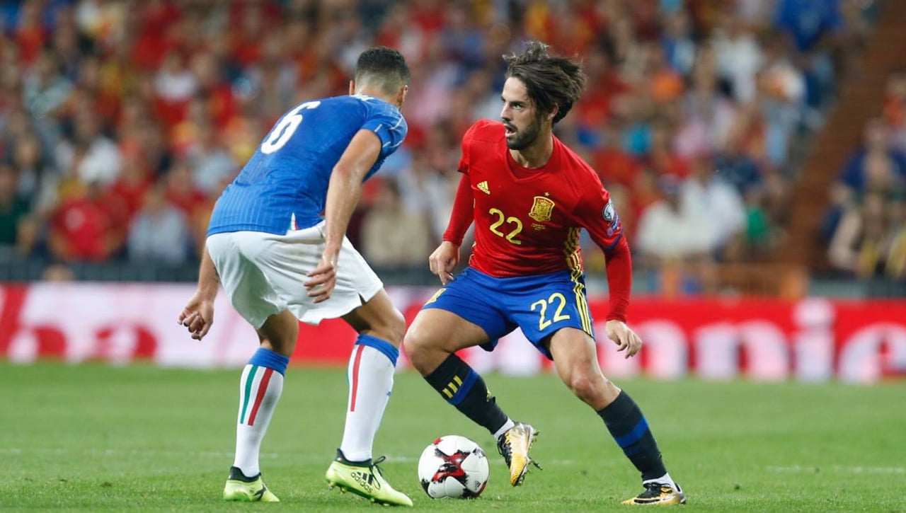 Un rival enamorado de Isco se lo pide a De la Fuente: "Ojalá vuelva"