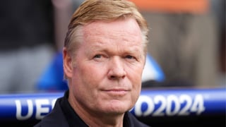 Koeman olvida a De Jong y saca pecho