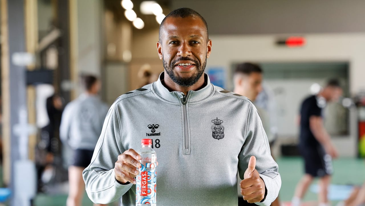 Sidnei, ex del Betis, denuncia al Cruzeiro de Ronaldo