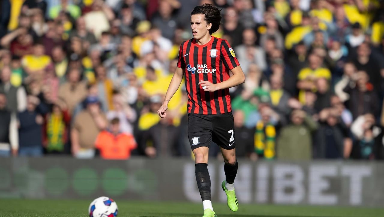 Un lateral zurdo de mucho futuro en el radar de Planes