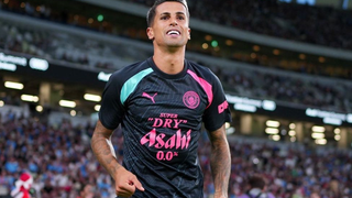 Las últimas ofertas por Cancelo