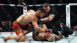 Da la sorpresa y anuncia su próximo combate