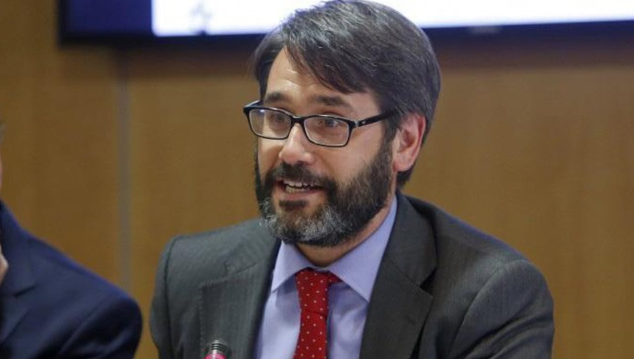 Otro cargo más destituido en la RFEF