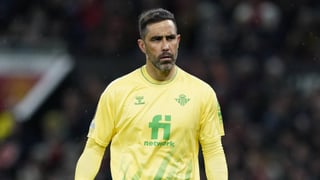 Bravo habla sobre su futuro y da pistas de los movimientos del Betis