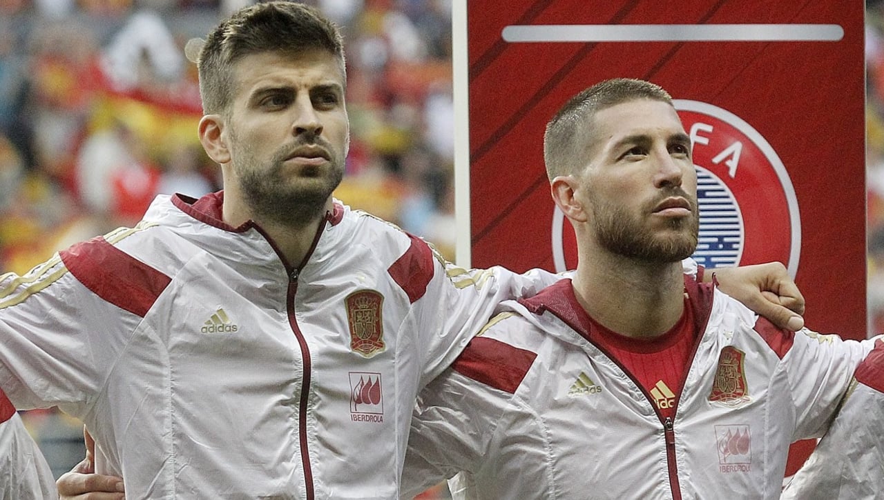 Encontronazo de Piqué con Sergio Ramos y Lopetegui