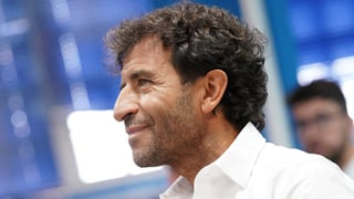 Luis Milla, ex jugador del Valencia CF, señala a Peter Lim: "A la larga tiene al club dando bandazos, me apena verlo así"