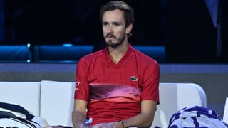 Medvedev dice adiós en Francia