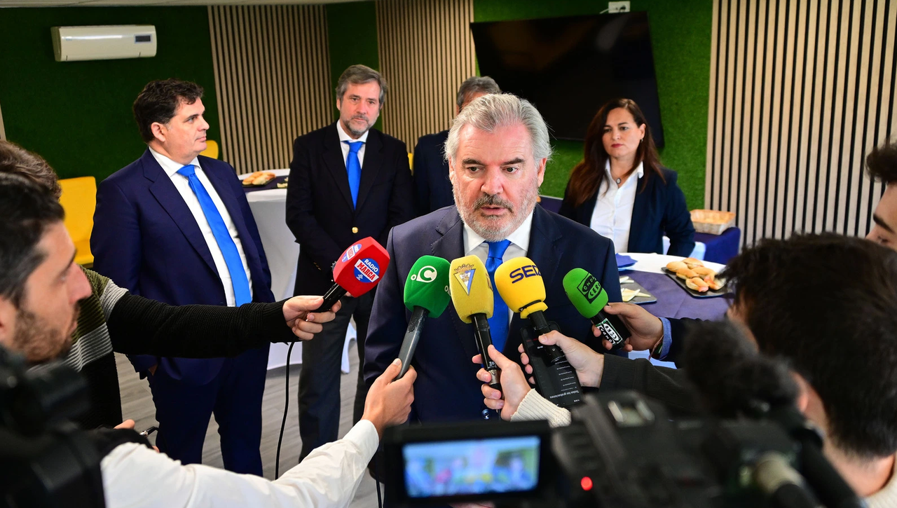 Bomba de Manuel Vizcaíno en el Cádiz