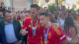 Los Palacios se rinde a Navas y Fabián: "Son nuestros campeones"