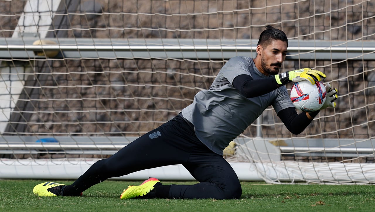 La última oferta del Betis por Álvaro Valles y la presión añadida y acelerada desde Villarreal