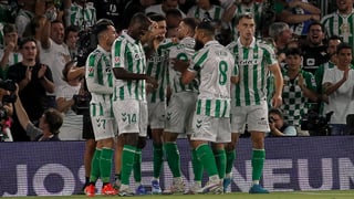El Betis busca a un goleador histórico