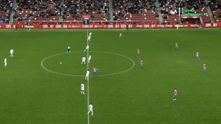El increíble despiste del árbitro en el Sporting de Gijón - Valencia de Copa del Rey