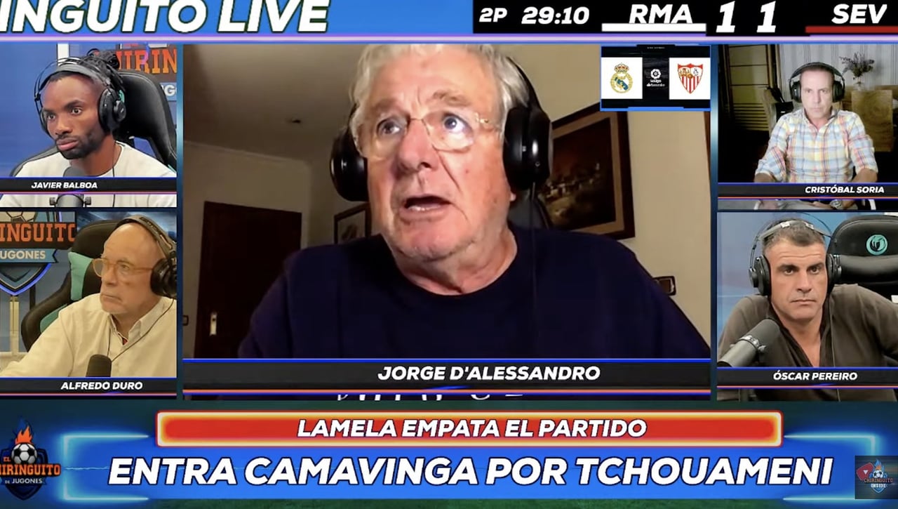 Balboa y Óscar Pereiro se ríen de Cristóbal Soria tras el desenlace del Real Madrid-Sevilla