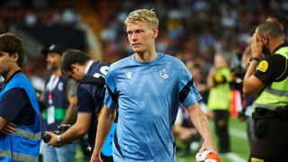 La Real Sociedad se mete en un lío por Oskarsson