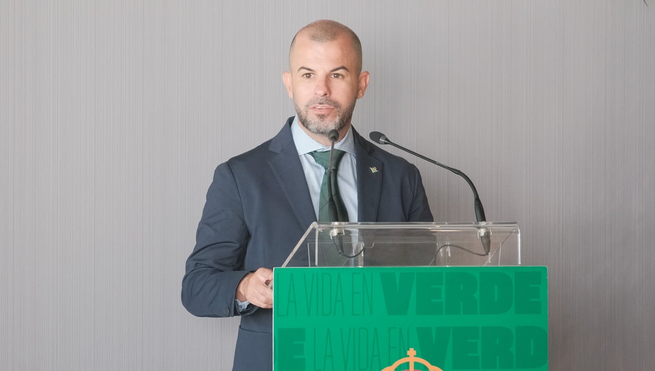 El Betis abre el abanico para el fichaje del delantero