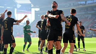 Palo para el Valencia con Cenk Özkacar