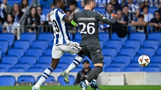 La Real Sociedad muestra la rampa de salida a tres futbolistas