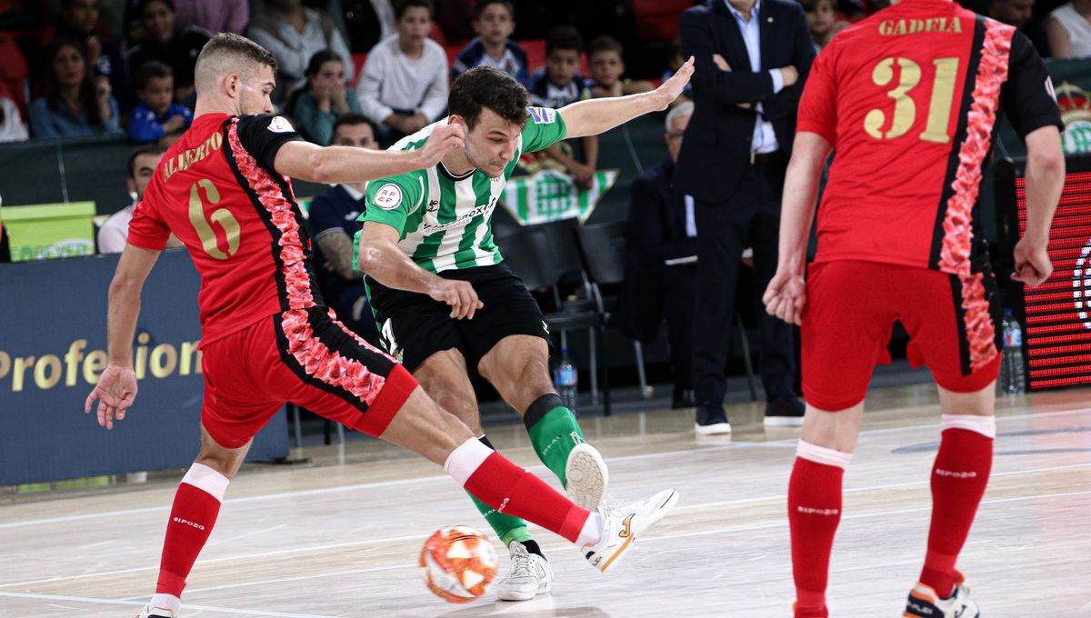 El Betis Futsal frena la racha de ElPozo Murcia (7-4)