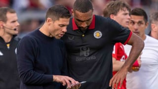 A Tah le salen dos 'novias'