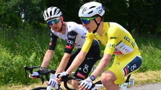 El origen del maillot amarillo y por qué el Giro eligió el rosa