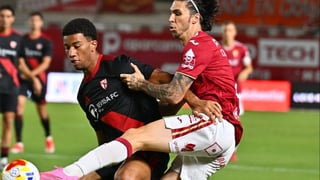 Real Murcia 1-1 Sevilla Atlético: Noche de tensiones, revisiones de mini VAR y reparto amargo