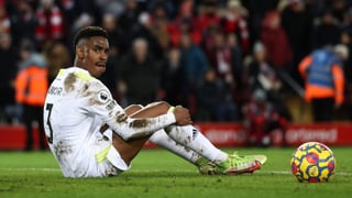 Contratiempos en la llegada de Junior Firpo