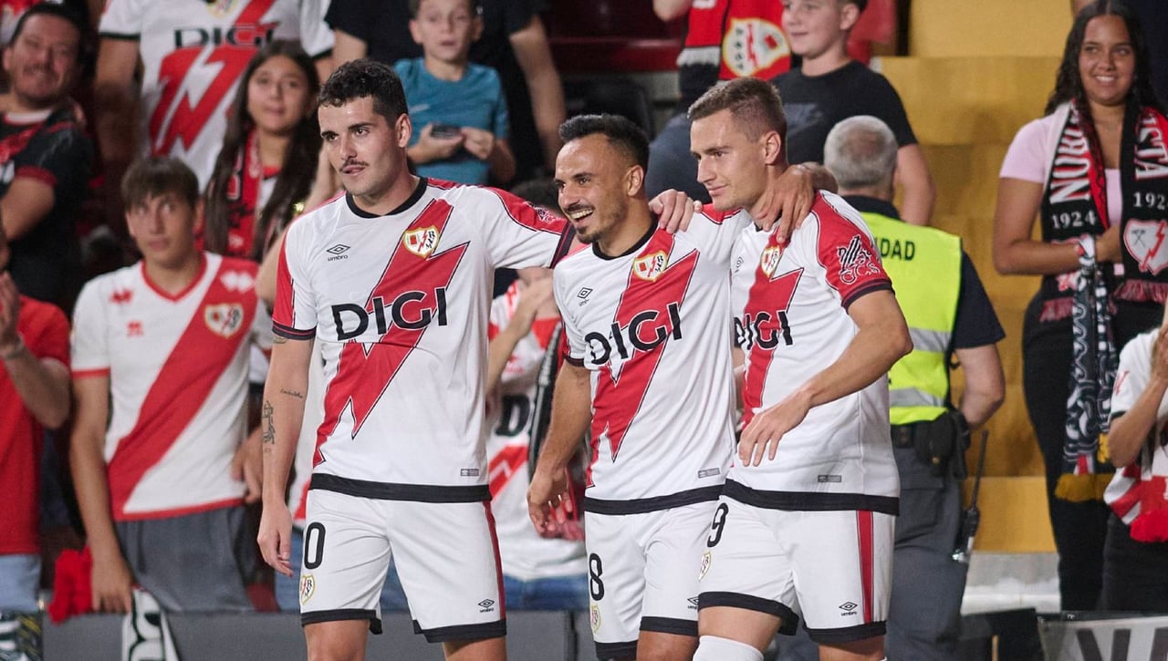 Un novedoso debutante en el partido europeo del Rayo Vallecano