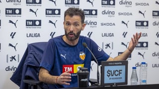 Corberán no piensa tirar la Copa: "Es una competición históricamente importante para el Valencia"