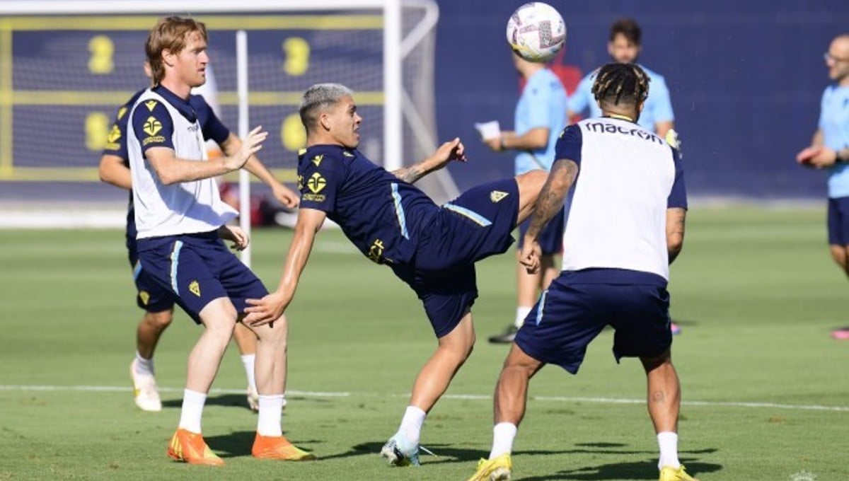 La cláusula de rescisión de Brian Ocampo, la nueva estrella del Cádiz CF