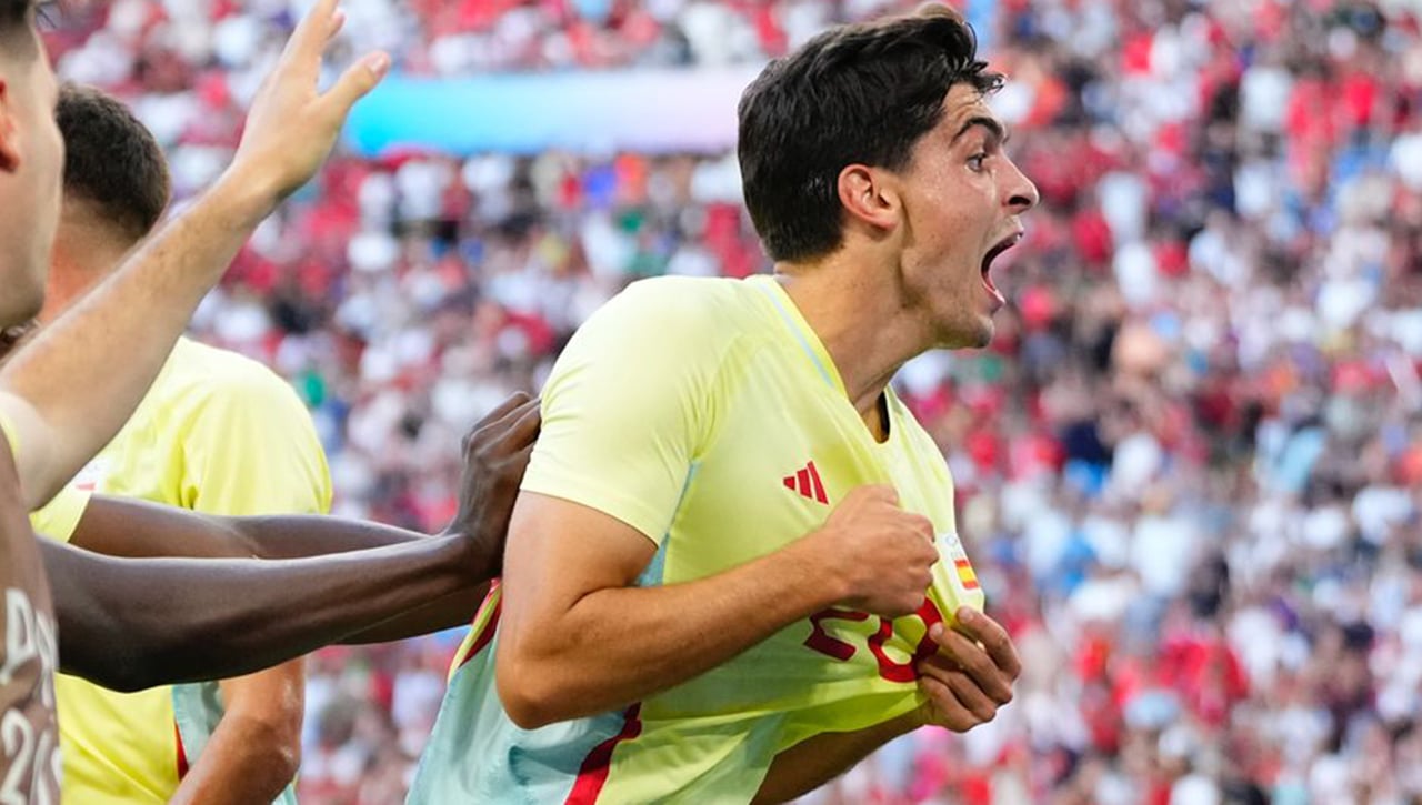 Juanlu dispara su valor con un gol que vale una medalla