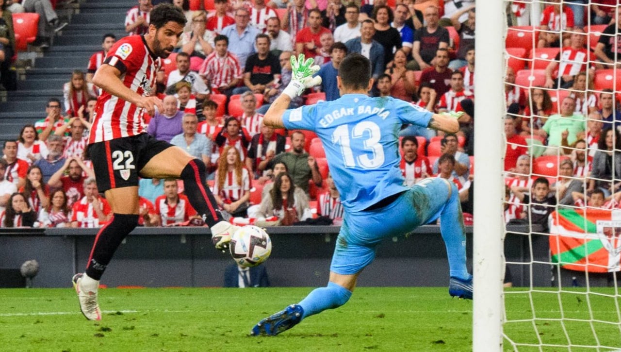 Edgar Badía se luce en 'La Catedral' y ya prepara la despedida del Elche