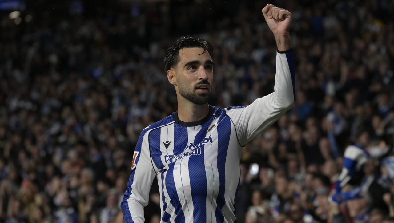 Brais Méndez se reafirma en la Real Sociedad y avisa con su fichaje