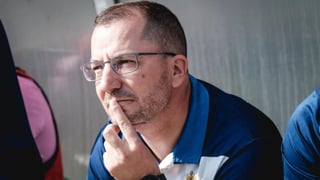 El entrenador del Ceuta, José Juan Romero, responde a la "suerte" que han tenido Xavi y el Barcelona